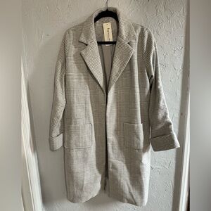 NWT Impressions Boutique Gray Plaid Coat